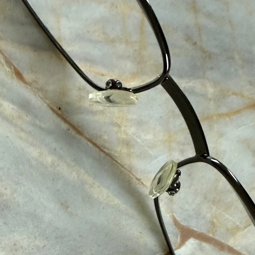 Men's or Womens +2.00 Reading Glasses Rectangle Metal Frame Glasses in Silver +2